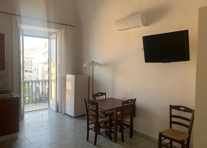 Colombo E Daire Vieste